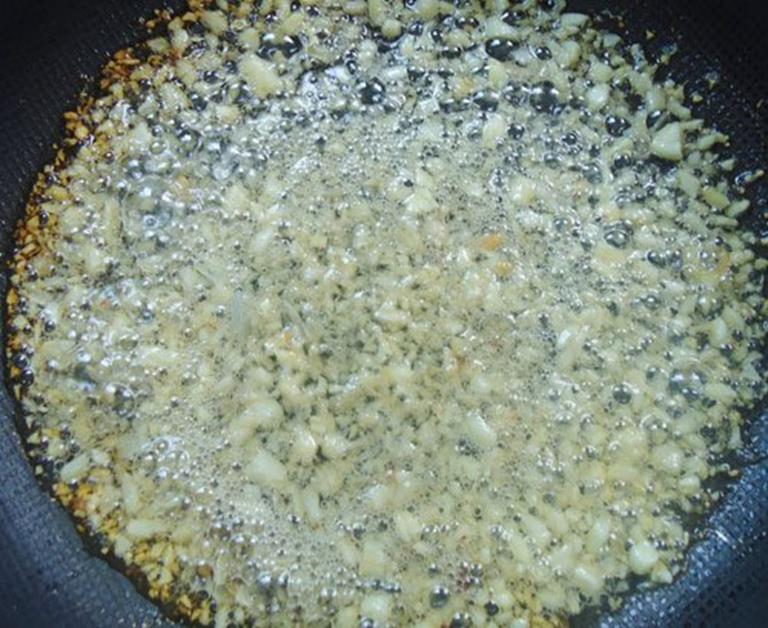 Cách làm các món Sốt me cho bữa ăn thêm hấp dẫn
