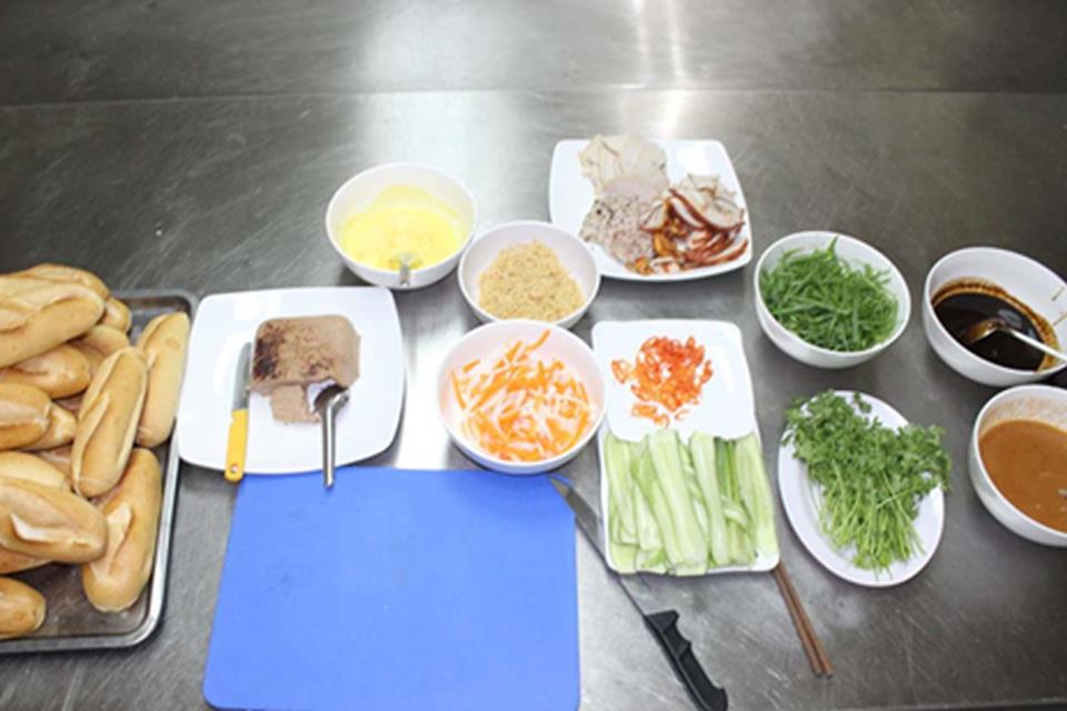 Học bí quyết kinh doanh Bánh mì