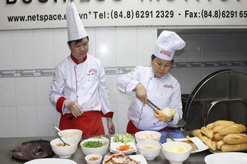 Học bí quyết kinh doanh Bánh mì