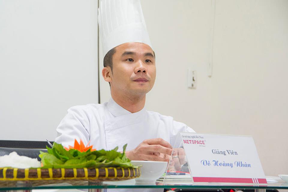 Võ Hoàng Nhân đăng quang cuộc thi Đầu Bếp Đỉnh Top Chef Vietnam mùa đầu tiên với giải thưởng 500 triệu