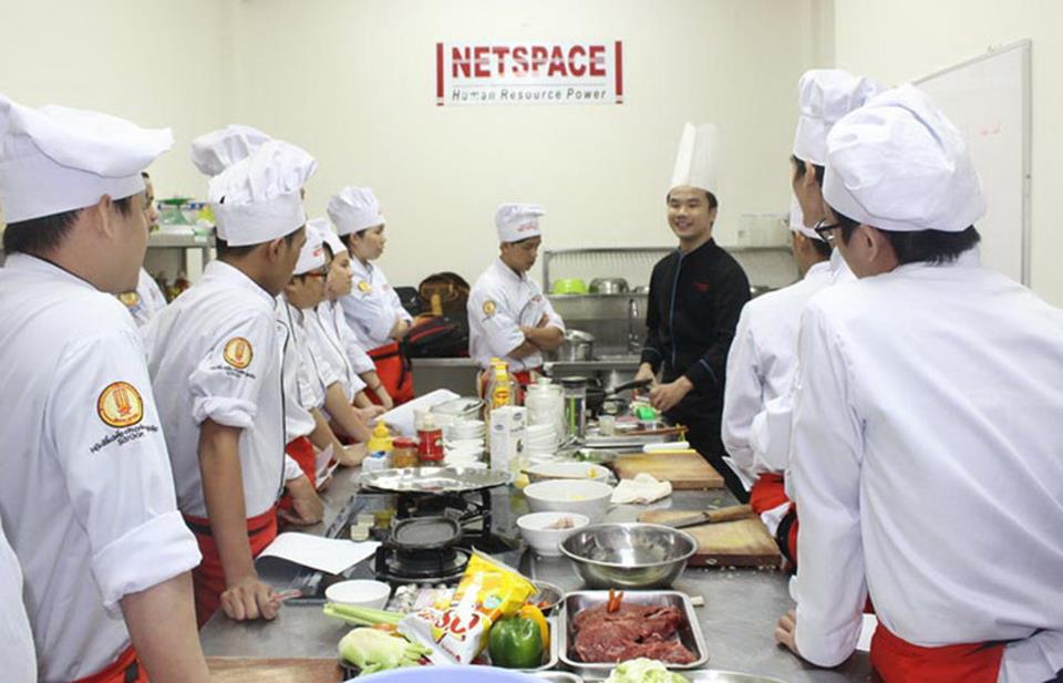 Võ Hoàng Nhân đăng quang cuộc thi Đầu Bếp Đỉnh Top Chef Vietnam mùa đầu tiên với giải thưởng 500 triệu