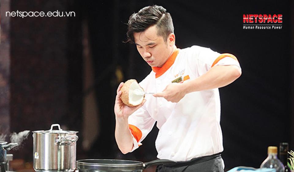 Võ Hoàng Nhân đăng quang cuộc thi Đầu Bếp Đỉnh Top Chef Vietnam mùa đầu tiên với giải thưởng 500 triệu