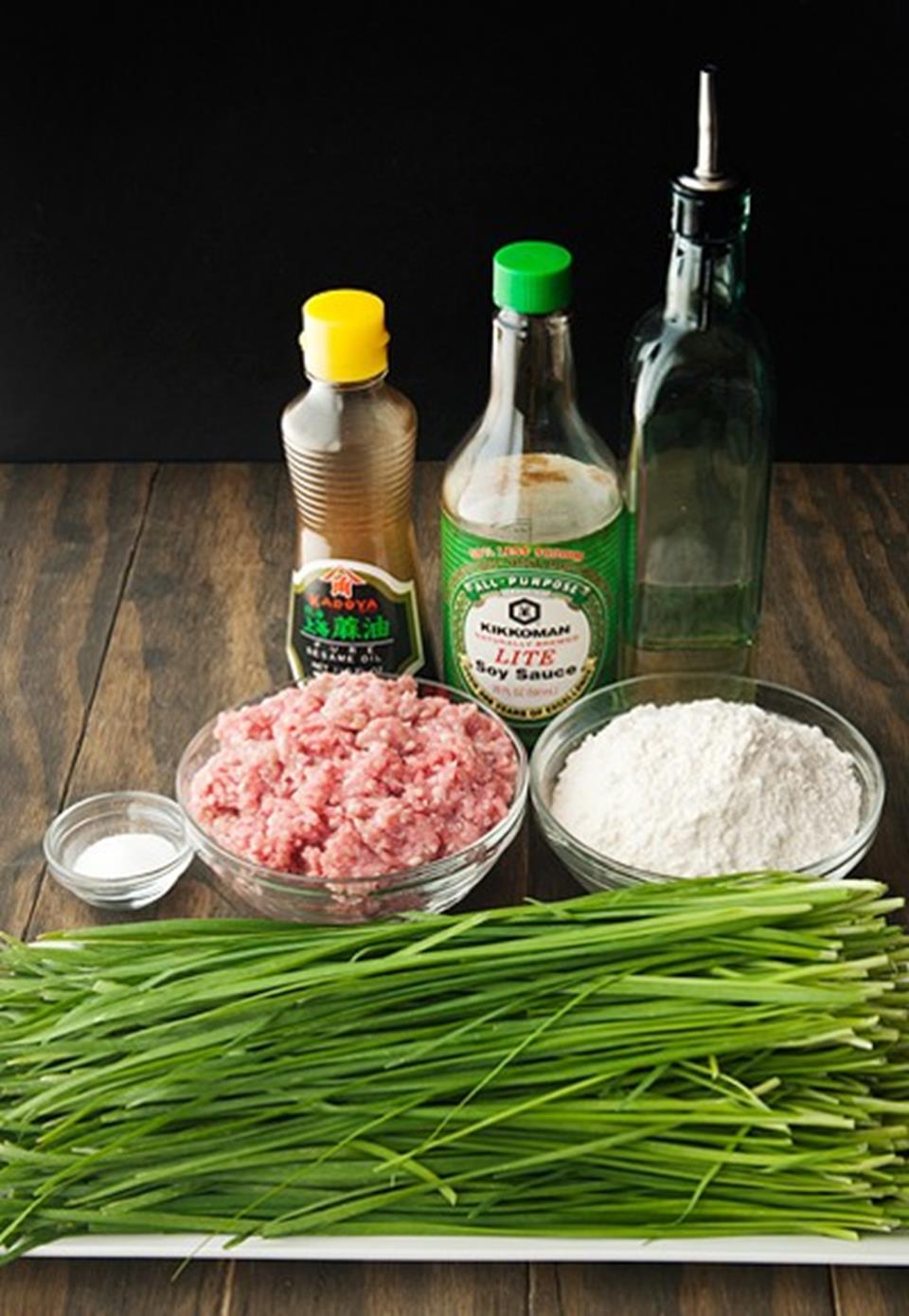 Cách làm bánh hẹ đơn giản mà cực hấp dẫn