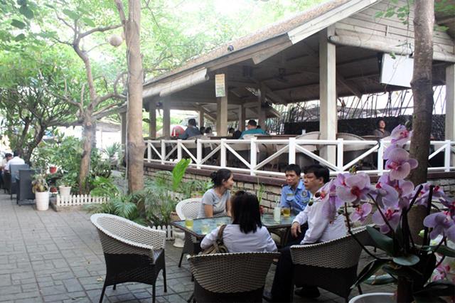 Cafe Giữa Phố tại Bình Dương