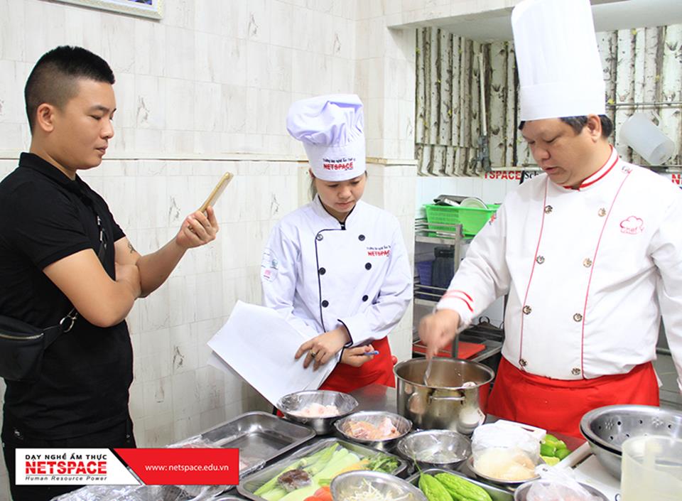 Nhà hàng Cơm Tấm Sài Gòn hút khách tại Vincom Thanh Hóa