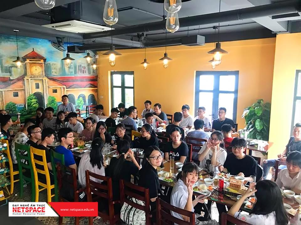 Nhà hàng Cơm Tấm Sài Gòn hút khách tại Vincom Thanh Hóa