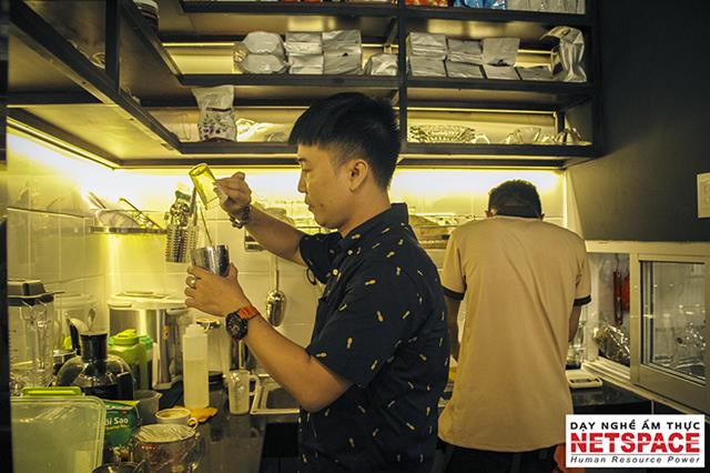 Chàng kỹ sư Công nghệ thông tin bỏ lương nghìn USD khởi nghiệp quán Dp’s Coffee