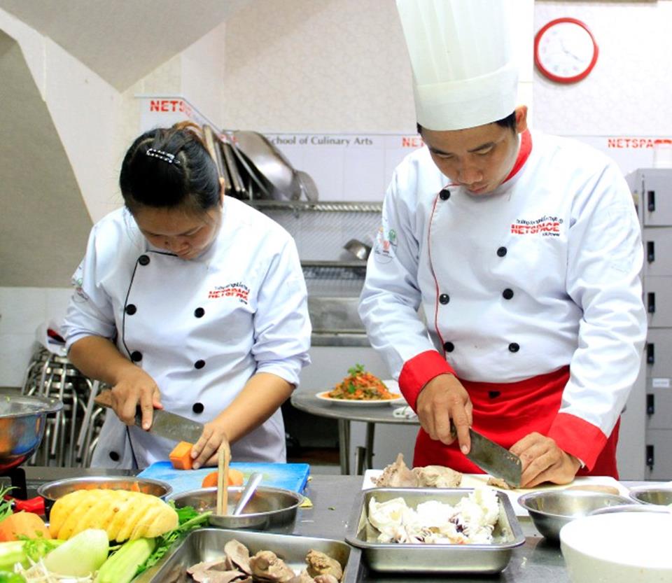 Chị Yến học bí quyết kinh doanh Quán ăn- Nhà hàng