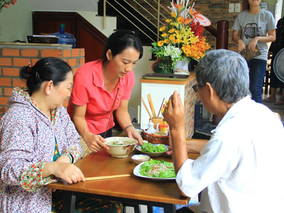 Gốc SaDek nơi thưởng thức ẩm thực Sa Đéc trứ danh giữa lòng Sài Gòn