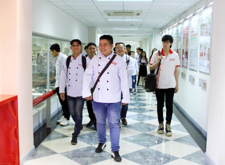 Học viên Netspace tham quan Nhà máy Yakult Việt Nam