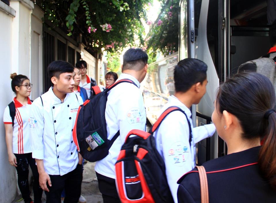 Học viên Netspace tham quan Nhà máy Yakult Việt Nam