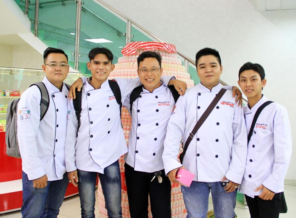 Học viên Netspace tham quan Nhà máy Yakult Việt Nam