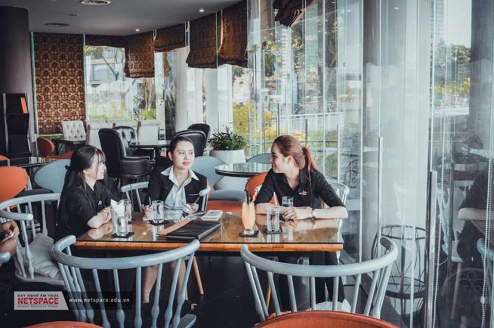 Học viên thành công với nghề pha chế và làm việc tại Nhà hàng Coffee Memory