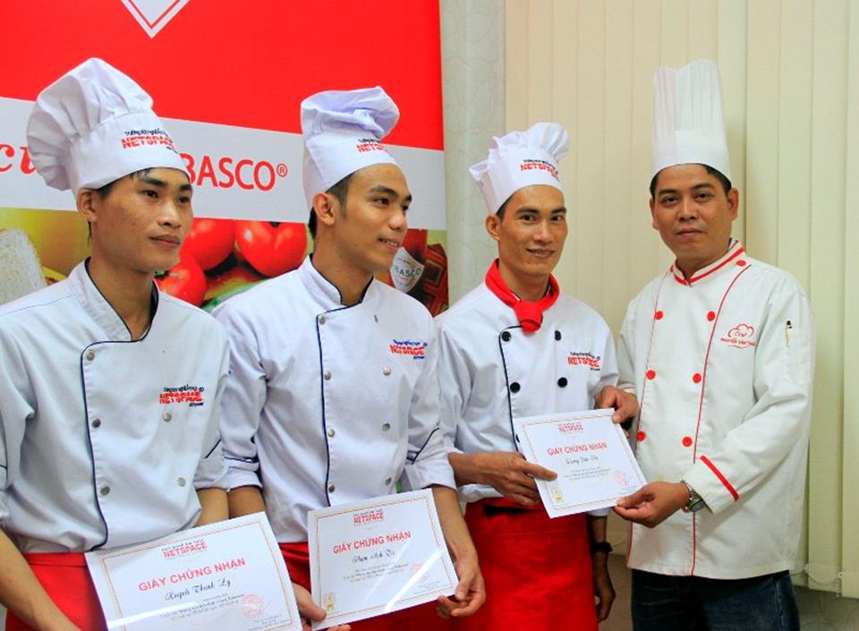 Học viên tranh tài tại Chung kết cuộc thi Sáng tạo ẩm thực cùng Tabasco