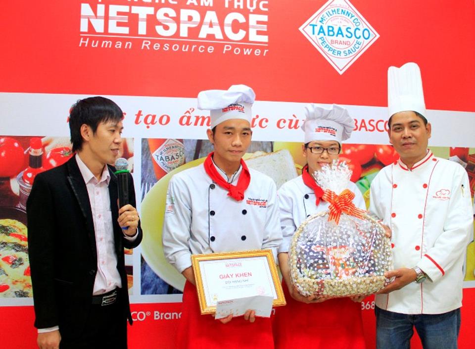 Học viên tranh tài tại Chung kết cuộc thi Sáng tạo ẩm thực cùng Tabasco