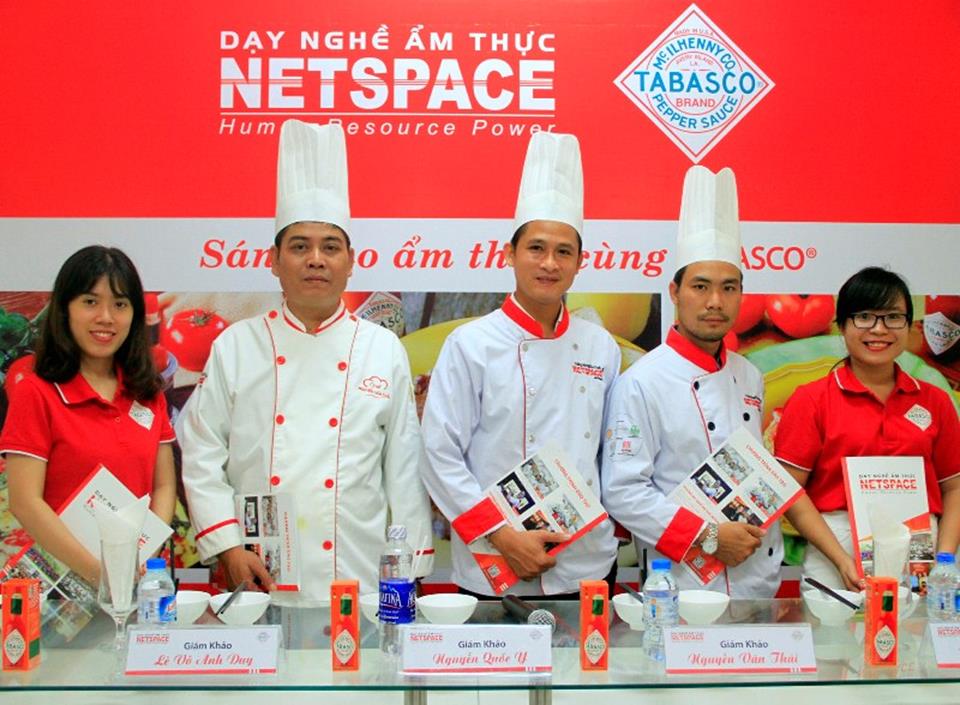 Học viên tranh tài tại Chung kết cuộc thi Sáng tạo ẩm thực cùng Tabasco