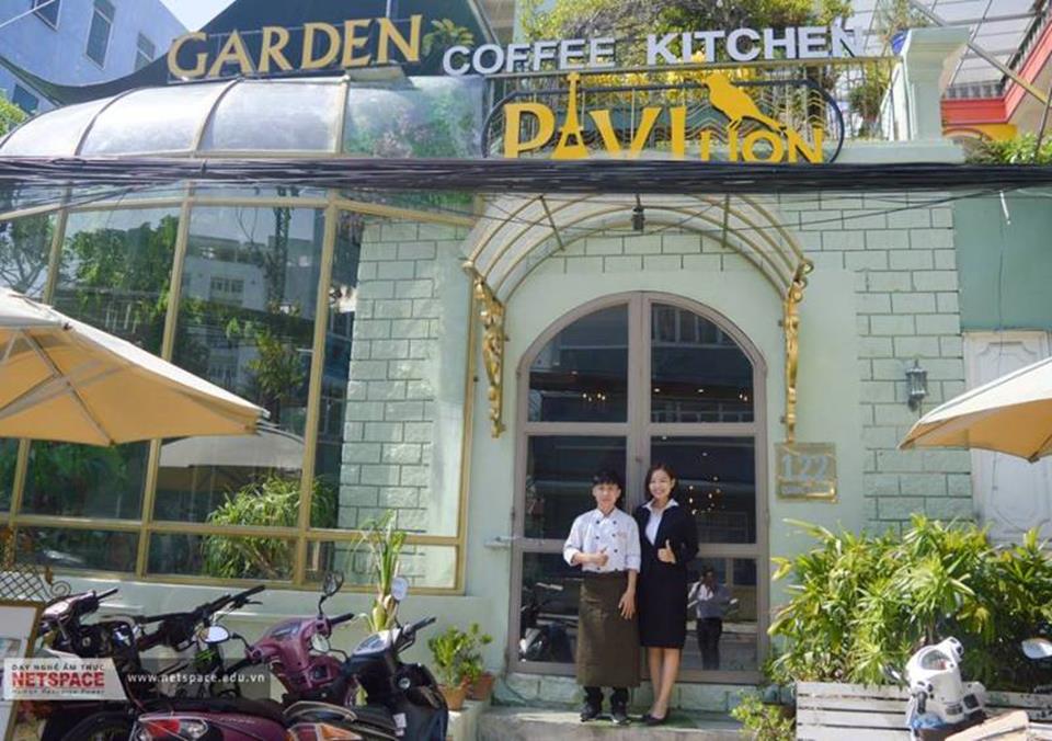 Lê Hoàng Giang - Học viên Bếp Quốc Tế làm việc tại Nhà hàng Pavilion The Garden Cafe