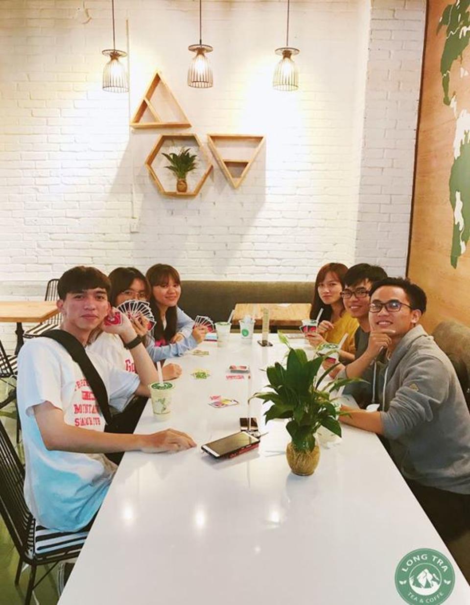 Long Trà Tea Coffee Express hút khách tại Buôn Ma Thuột