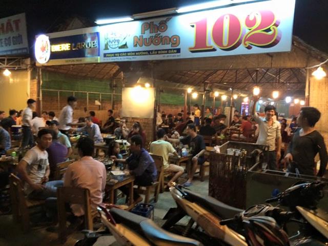 Phố nướng 102 nổi tiếng tại Cần Thơ