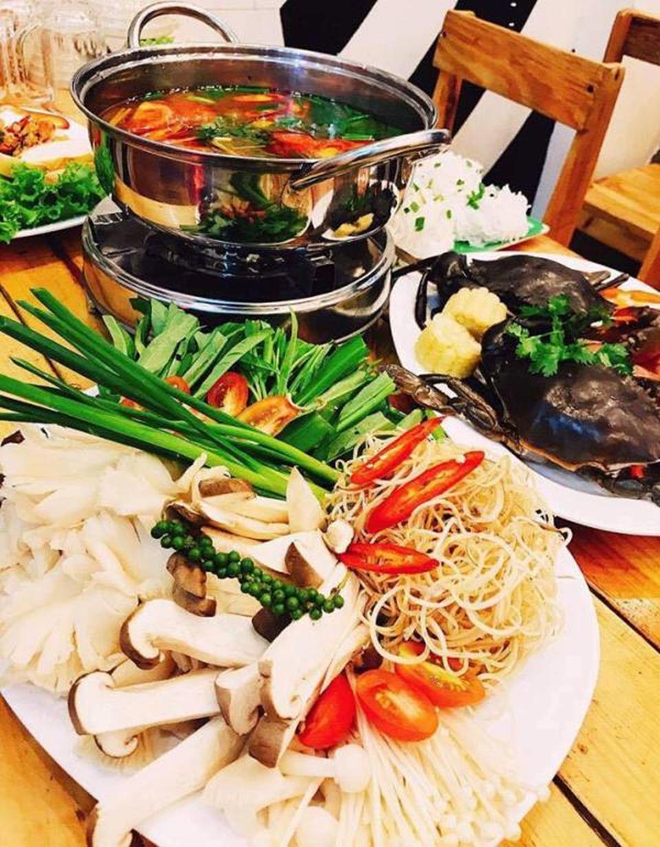 Vua Cua - Quán ăn hải sản hút khách tại Đà Nẵng