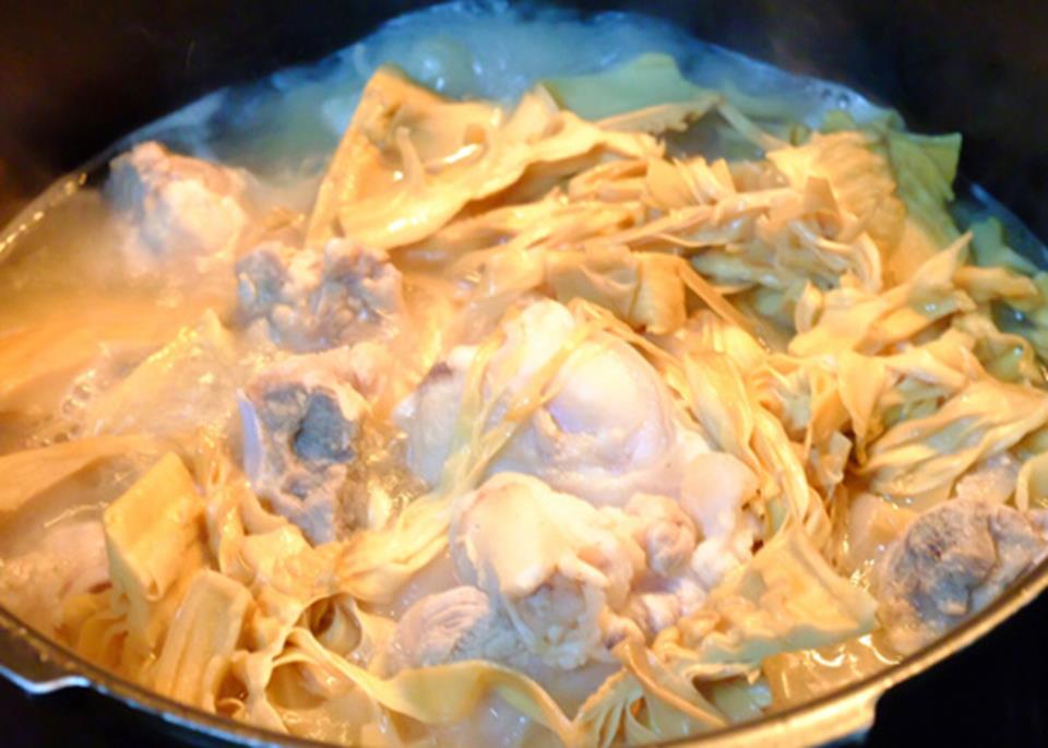Cách làm Canh miến nấu măng thơm ngon cho mâm cỗ ngày Tết