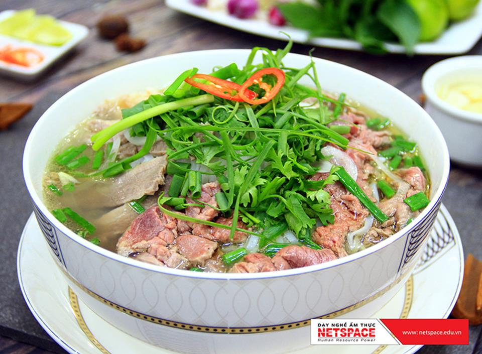 Đến Phở Hưng (Vũng Tàu) thưởng thức hương vị Việt đậm đà