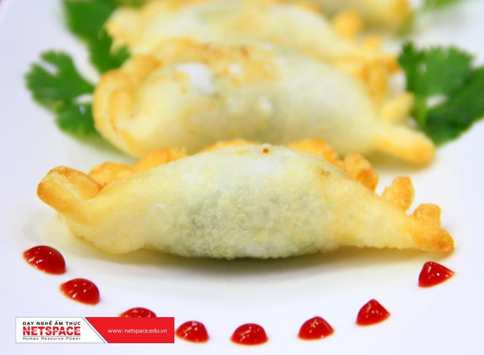 Anh Nhật Anh học Dimsum để bổ sung vào quán trà sữa ở Tiền Giang
