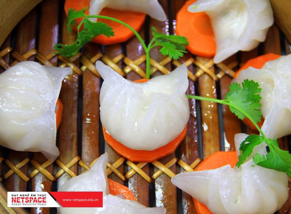 Anh Nhật Anh học Dimsum để bổ sung vào quán trà sữa ở Tiền Giang
