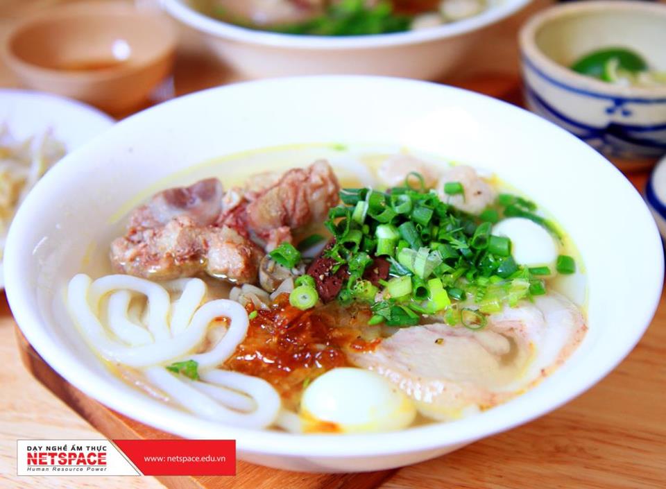 Thấm đẫm hương vị với quán Bánh canh giò heo tại Gò Vấp
