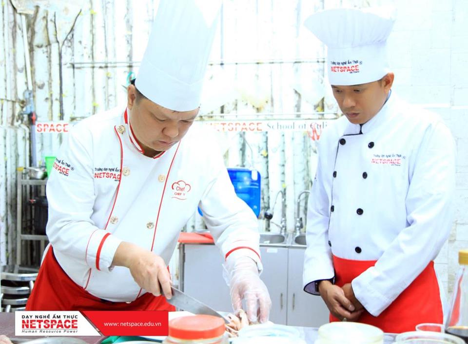 Thấm đẫm hương vị với quán Bánh canh giò heo tại Gò Vấp