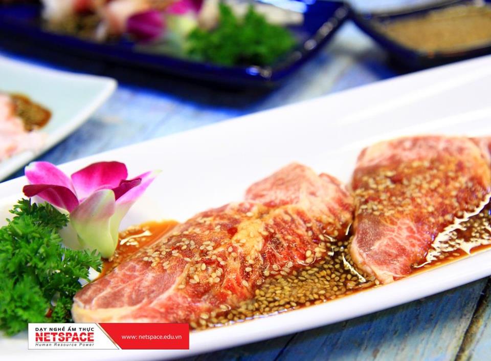 Vợ chồng anh Giao học nấu Phở, Cơm tấm và các món Nhật để kinh doanh