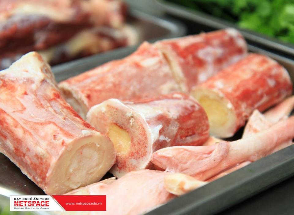 Vợ chồng anh Giao học nấu Phở, Cơm tấm và các món Nhật để kinh doanh