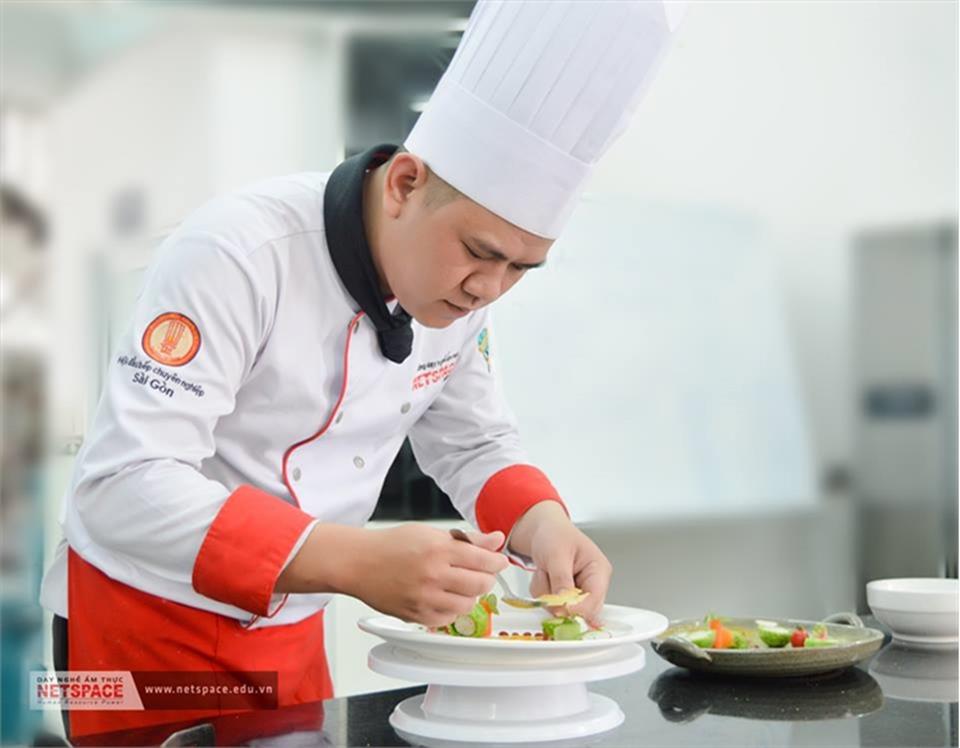 TUYỂN DỤNG VỊ TRÍ BẾP TRƯỞNG – MR. XÔI