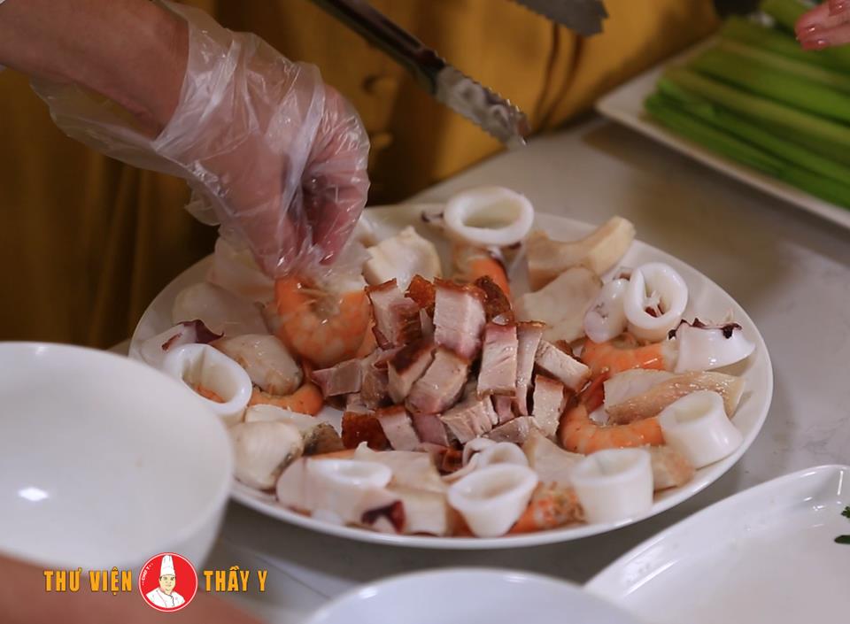 Cách nấu Bún nước lèo kiểu Sóc Trăng ngon