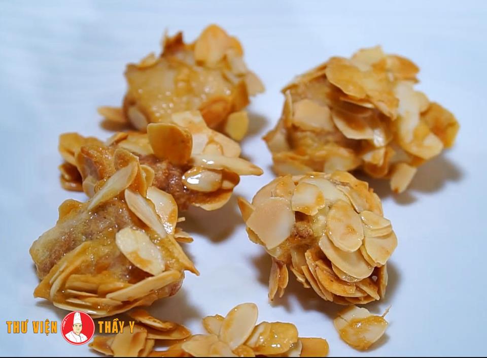 Cách làm Gà chiên hạnh nhân trẻ nhỏ cũng ghiền