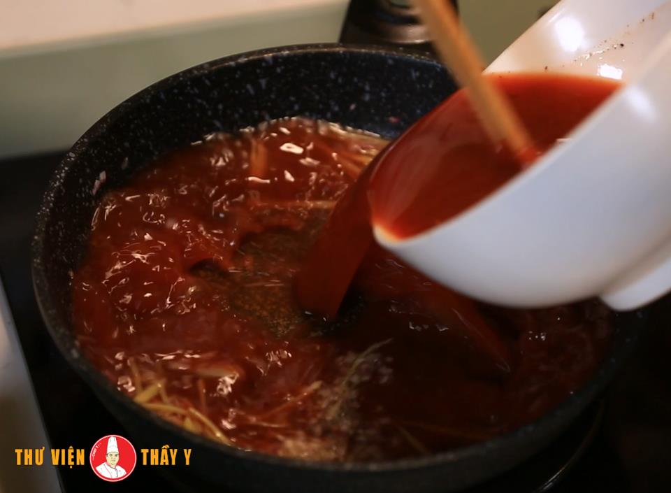 Cách nấu Giò Heo Tiềm Xá Xíu thơm ngon & bổ dưỡng