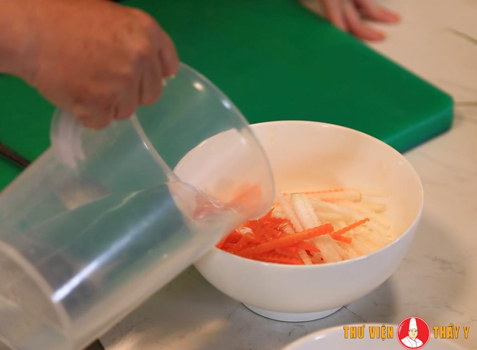 Cách nấu Giò Heo Tiềm Xá Xíu thơm ngon & bổ dưỡng