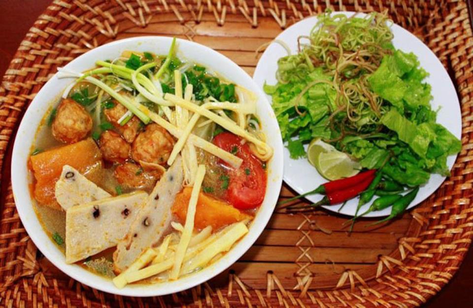 Học nấu Bún chả cá Đà Nẵng