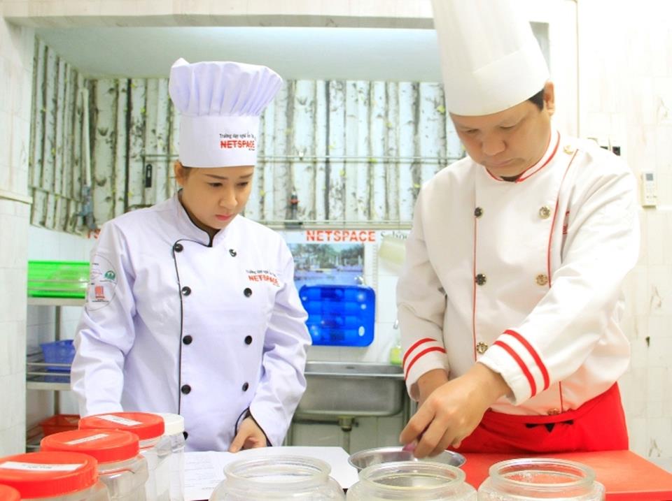 Học nấu Bún chả cá Đà Nẵng