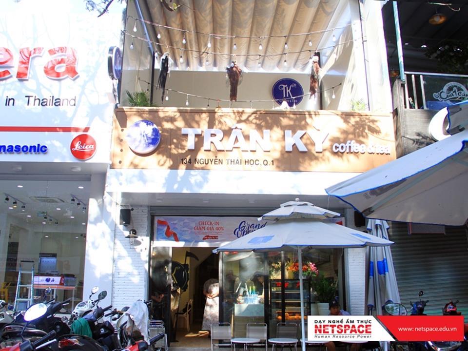 Học bí quyết kinh doanh quán nước