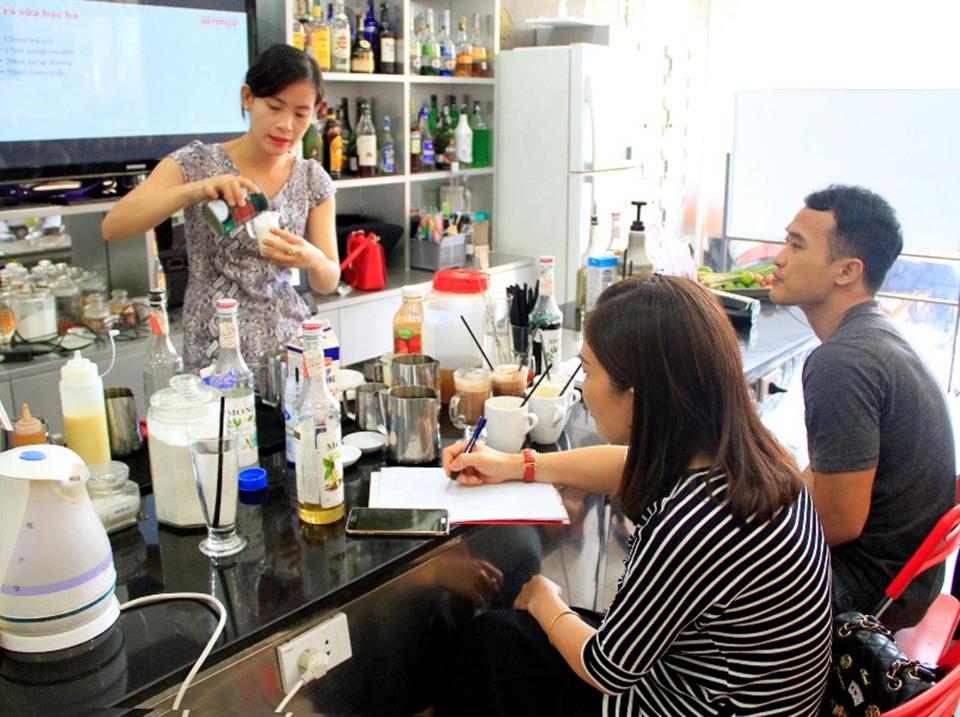Học bí quyết kinh doanh quán nước