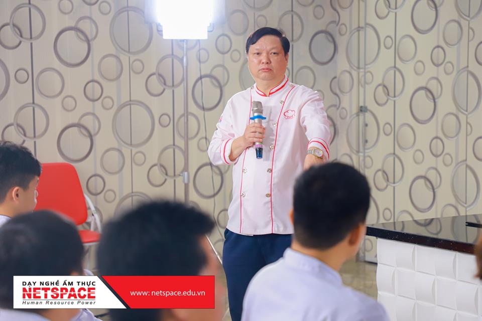 HỌC VIÊN ĐƯỢC TRANG BỊ KINH NGHIỆM KHỞI NGHIỆP KINH DOANH QUÁN ĂN - NHÀ HÀNG