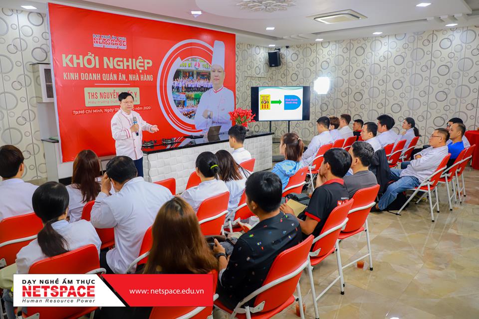 HỌC VIÊN ĐƯỢC TRANG BỊ KINH NGHIỆM KHỞI NGHIỆP KINH DOANH QUÁN ĂN - NHÀ HÀNG