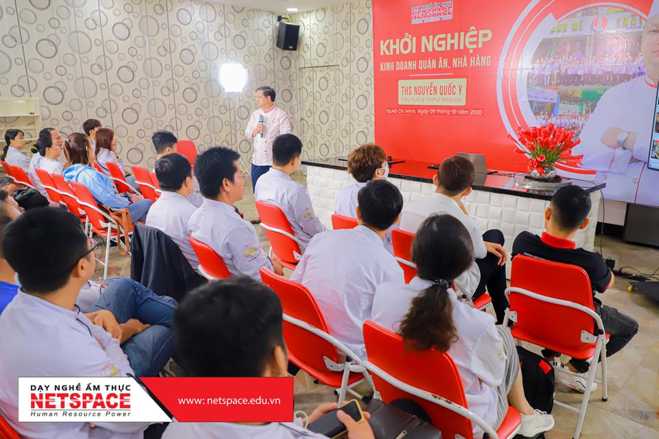 HỌC VIÊN ĐƯỢC TRANG BỊ KINH NGHIỆM KHỞI NGHIỆP KINH DOANH QUÁN ĂN - NHÀ HÀNG