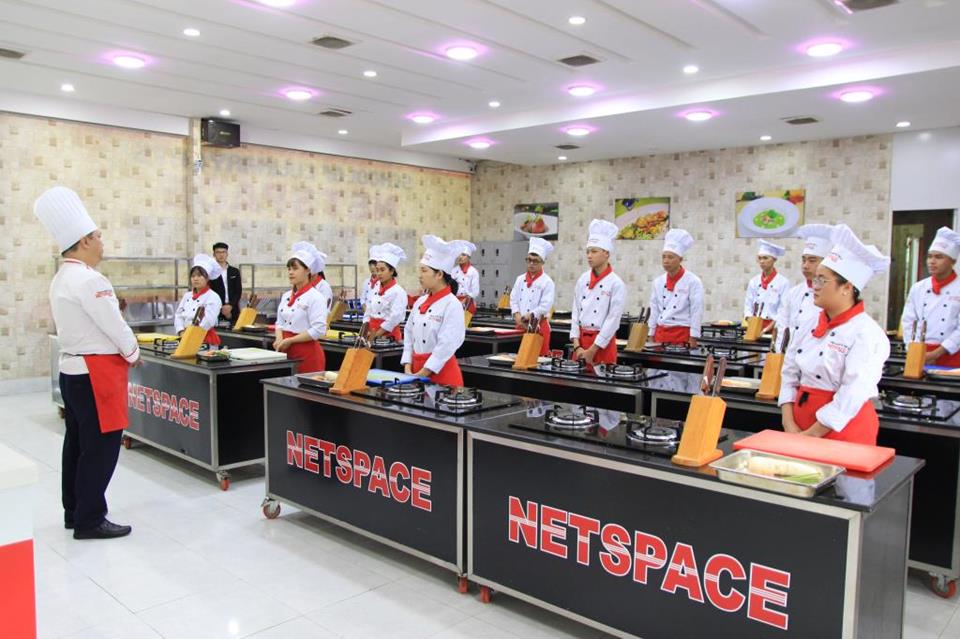 BẾP CHÍNH BẾP VIỆT - KHÓA HỌC NGHỀ BẾP TỐT NHẤT TẠI NETSPACE