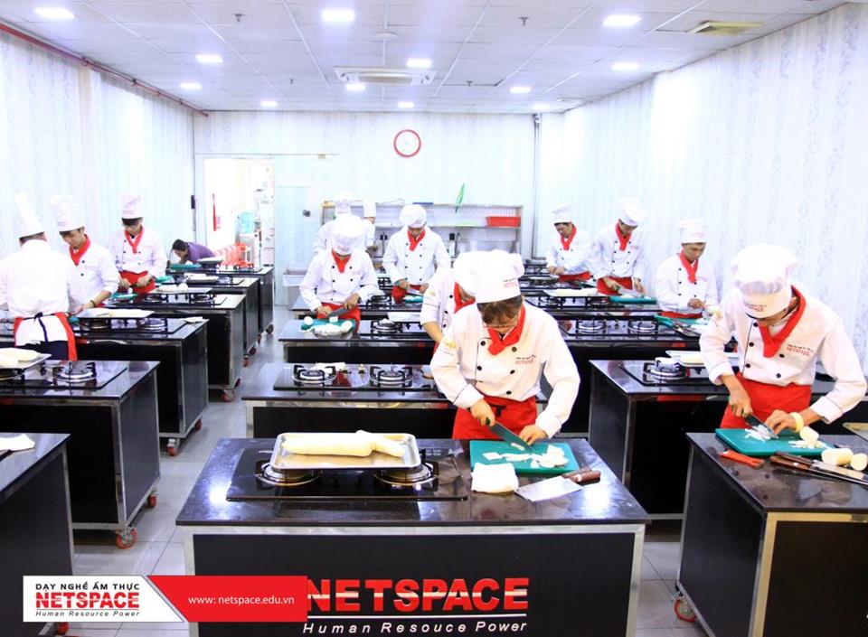 BẾP CHÍNH BẾP VIỆT - KHÓA HỌC NGHỀ BẾP TỐT NHẤT TẠI NETSPACE