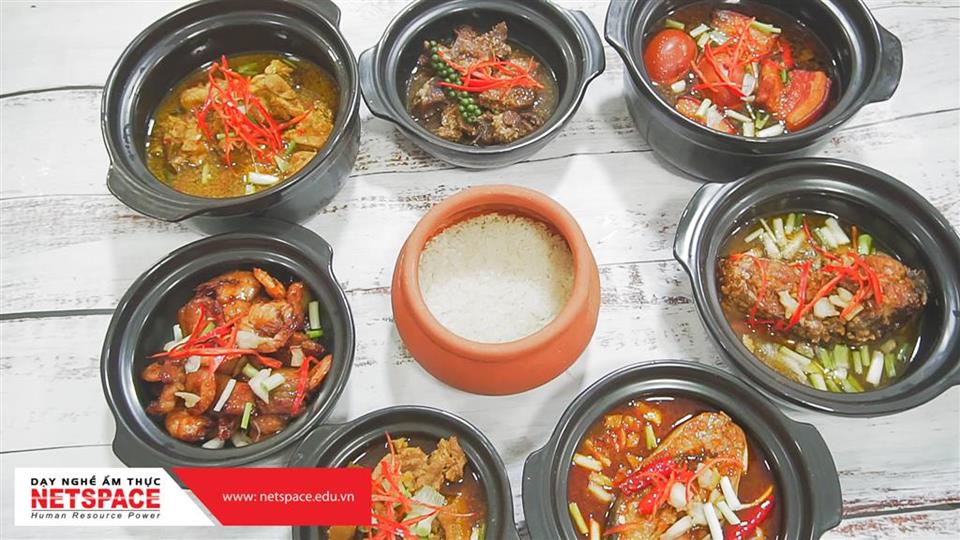 KINH DOANH MÔ HÌNH CƠM NIÊU TẠI HÀ NỘI