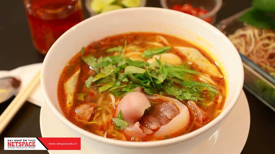 GIẢI PHÁP KINH DOANH MÓN BÚN BÒ HUẾ HIỆU QUẢ