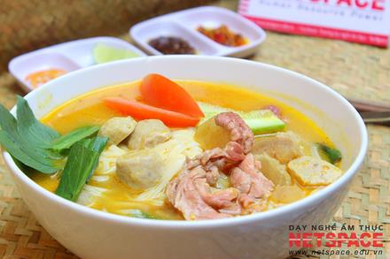 Học nấu Hủ tiếu sa tế