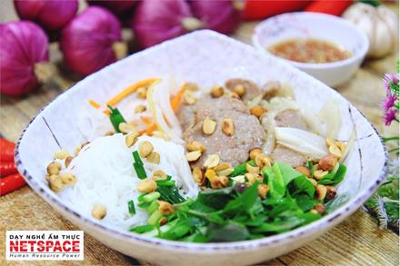 Học Bún bò Nam Bộ